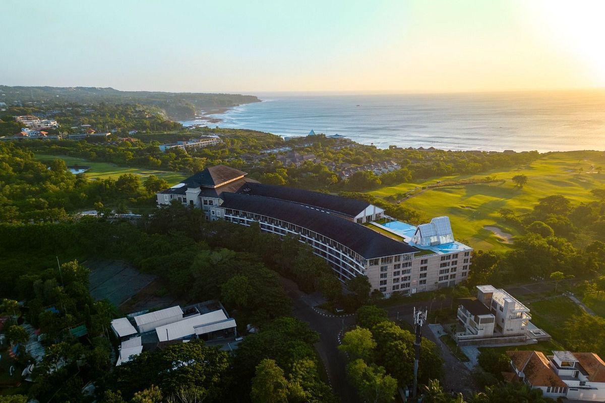 Ululani Resort